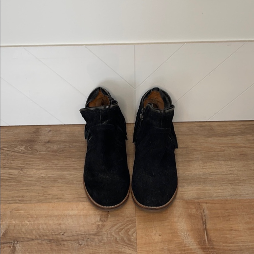 Dolce vita fringe booties